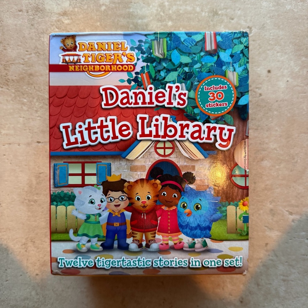 Daniel Tiger's Neighborhood: Little Library 12 Hardcover Tigertastic Book Set